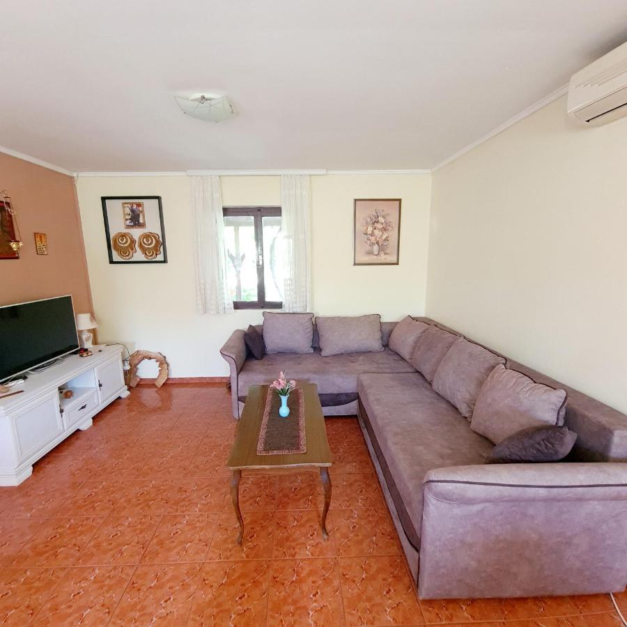 Ivan'S Holiday Home Virpazar Luaran gambar